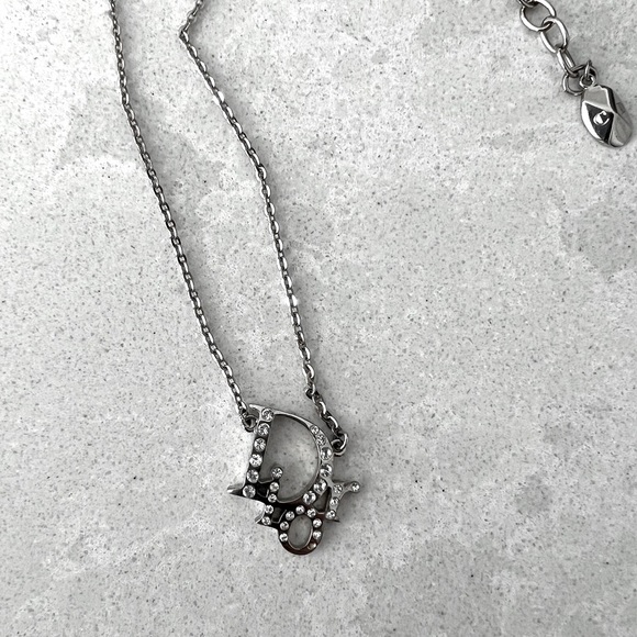 DIOR Oblique Pendant Necklace - Picture 2 of 7